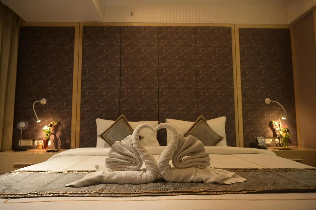 ***  Hotel Magic Leaf Varanasi India